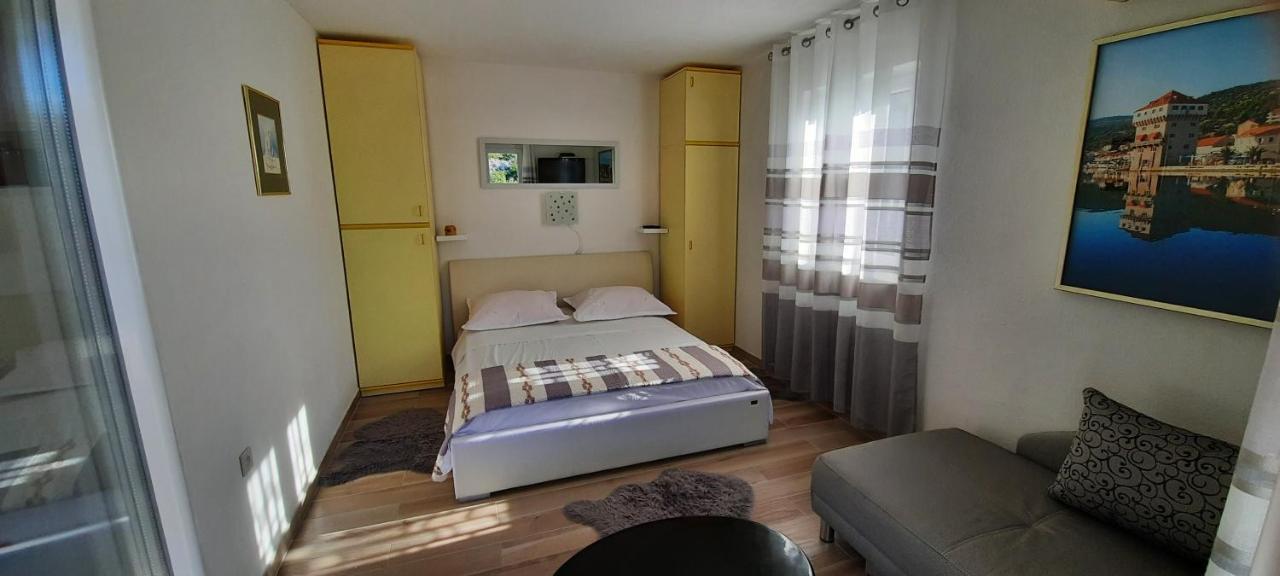 Jelaska Apartment Marina Eksteriør bilde